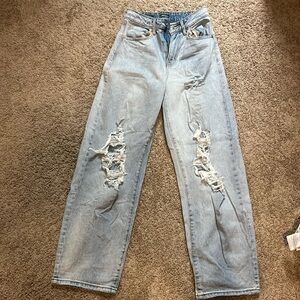 Light Washed Jeans 
Size 25 
High Rise Baggy